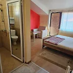 Homestay Kristi *